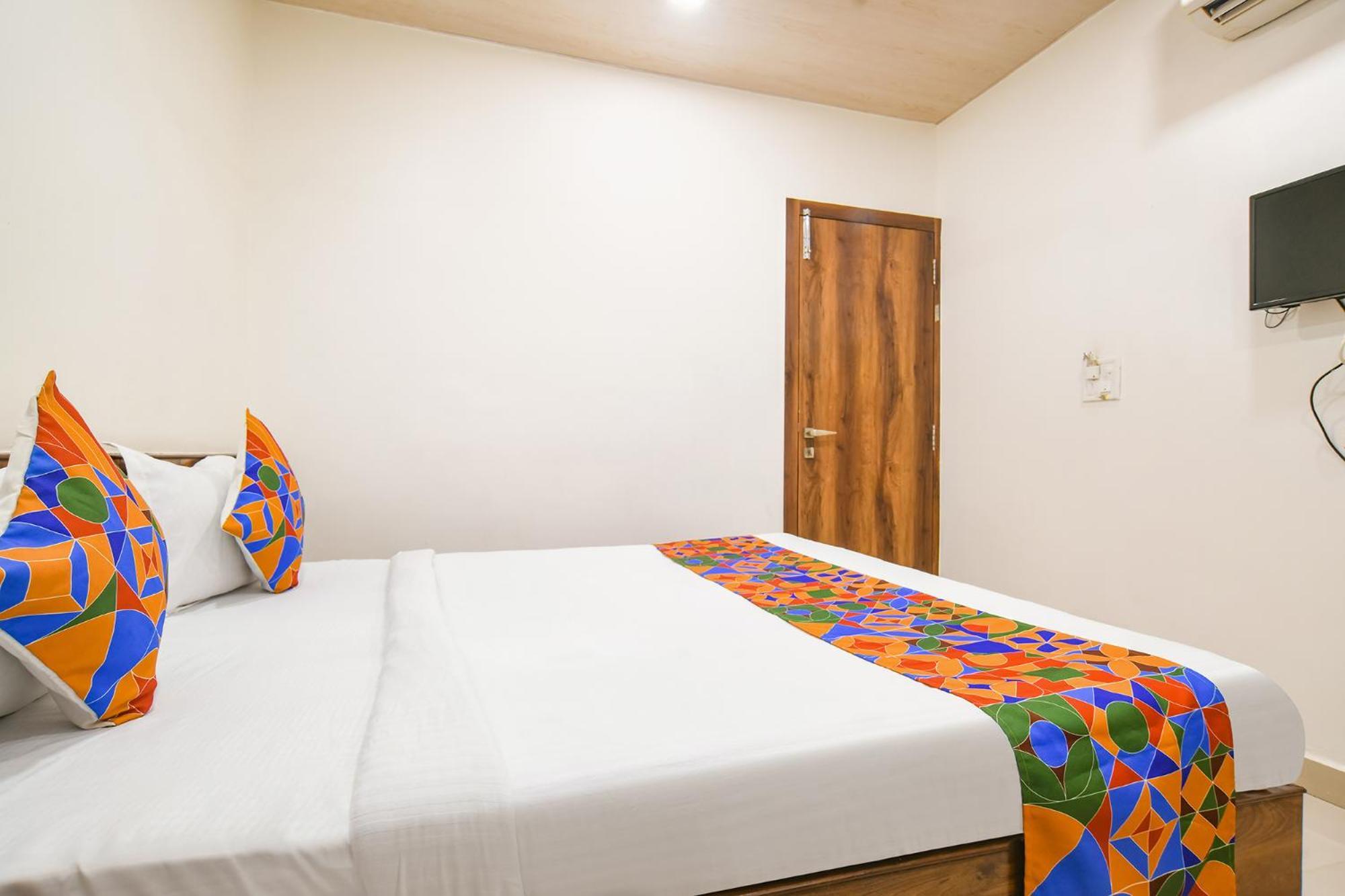 Fabexpress The King Palace Indore Exterior photo